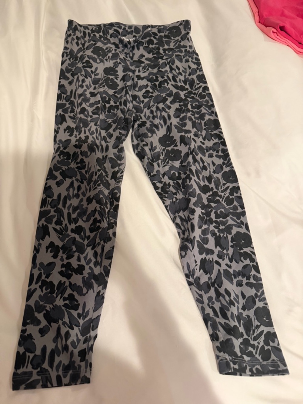 Sonoma Gray and Black Floral Leggings
